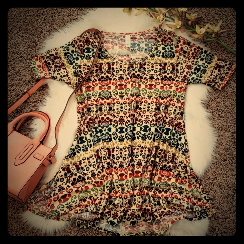 LuLaRoe Perfect T